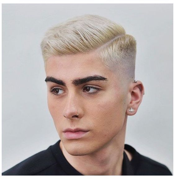 Platinum blonde hair for men: 20 ideas to copy right away