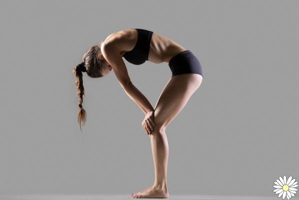 ¡6 posturas de yoga contra la hinchazón abdominal!
