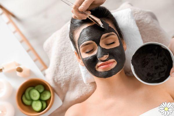 Black mask: what it is, how to use it and which one to choose on the market
