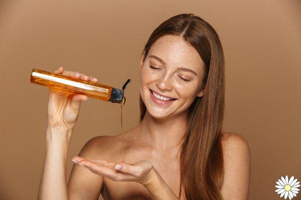 Les meilleurs shampooings à l'acide hyaluronique : qu'est-ce que c'est, comment les appliquer et leurs bienfaits