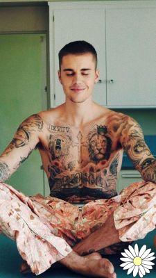 Tatuagens de algarismos romanos para homens: 20 ideias para copiar imediatamente