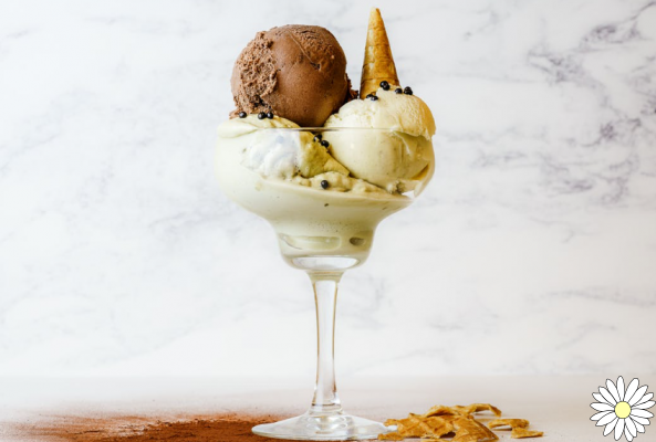 La crème glacée fait-elle grossir ? Savez-vous quelle quantité manger pendant un régime ?