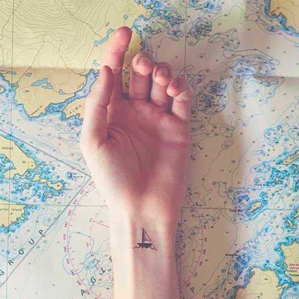 Más de 200 tatuajes pequeños para inspirarte - Ideas, fotos y significados